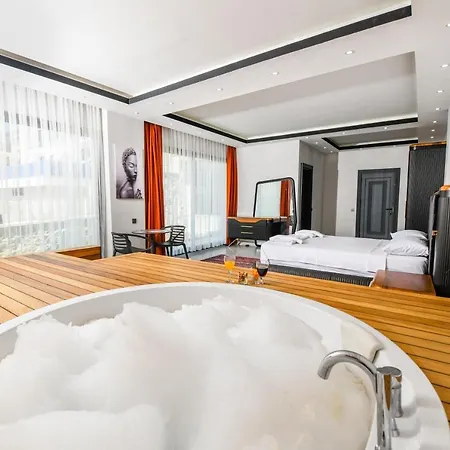 Villa Lux With Seaview And Jacuzzi Kas
