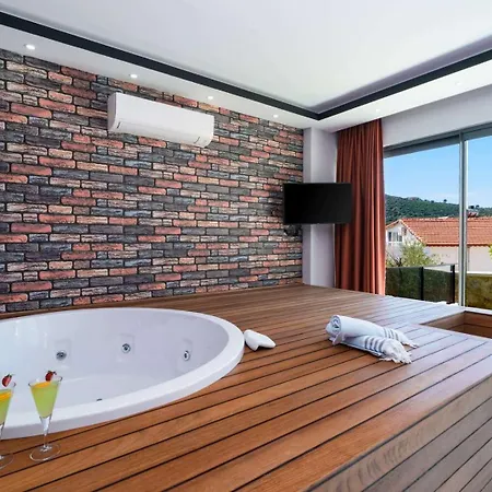 Lux With Seaview And Jacuzzi * Kas